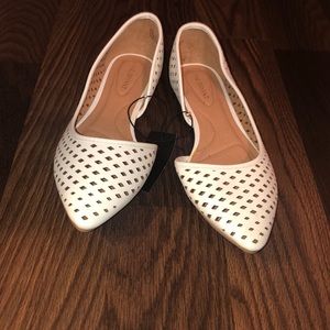 White Dorsey flats brand new